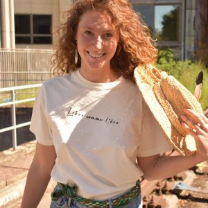 Tee shirt écru: "Libre comme l'ère"